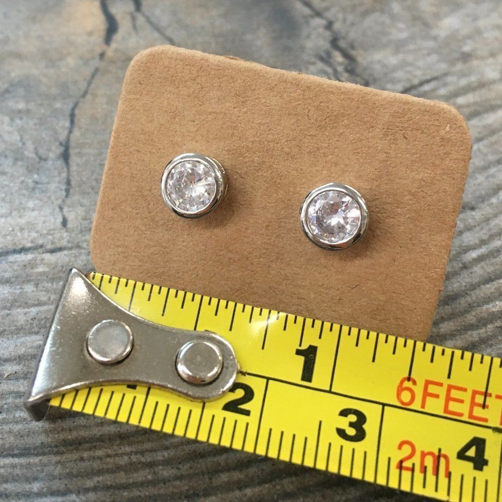 Round Austrian Crystal Stud Earrings - Picture 4 of 8